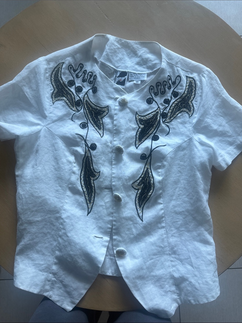 Embroidered White Short-Sleeve  Top
Beautiful detailing